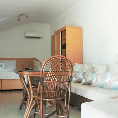 Hotel Lidya 3*