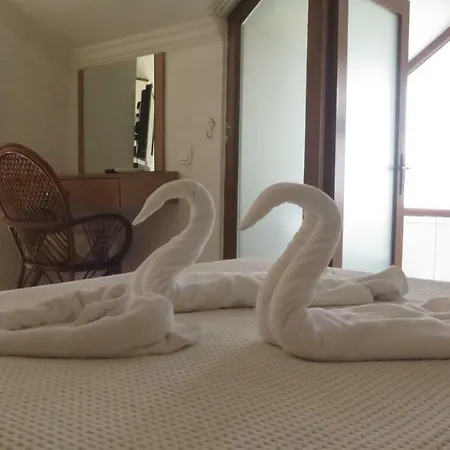 Ξενοδοχείο Lidya 3*