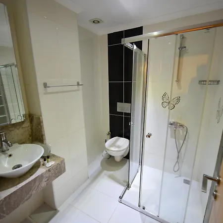 Lidya Hotel 3*