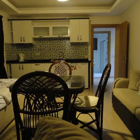 Ξενοδοχείο Lidya 3*